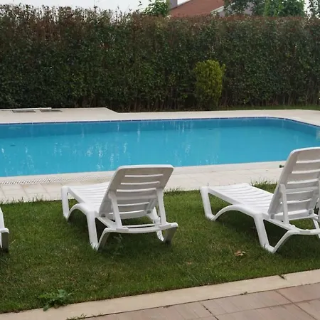 فيلا مستقلة مع مسبح Turk Land Turkoba